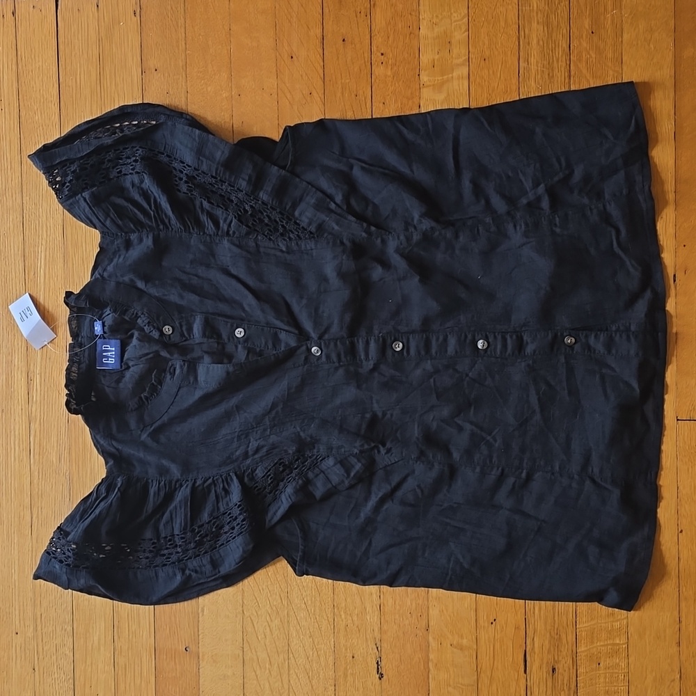 NWT, Gap Eyelet Ruffle Short Sleeve Blouse, Black, Women's S